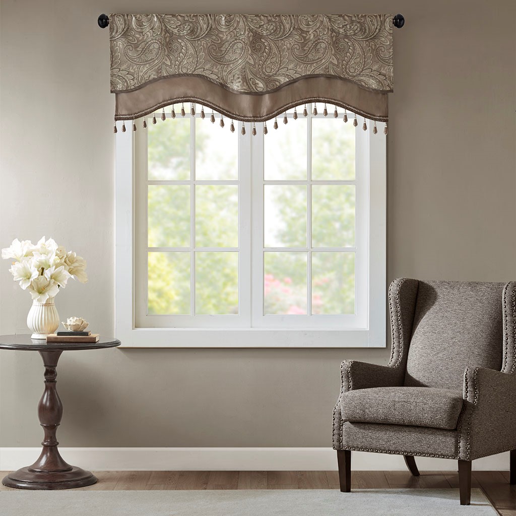 White//Pink Rod Pocket Details about / Mi Zone Lily Floral Appliqué Sheer Valance 52in X 18in